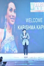 Karisma Kapoor at Globoil India Awards in Mumbai on 21st Sept 2013 (182).JPG